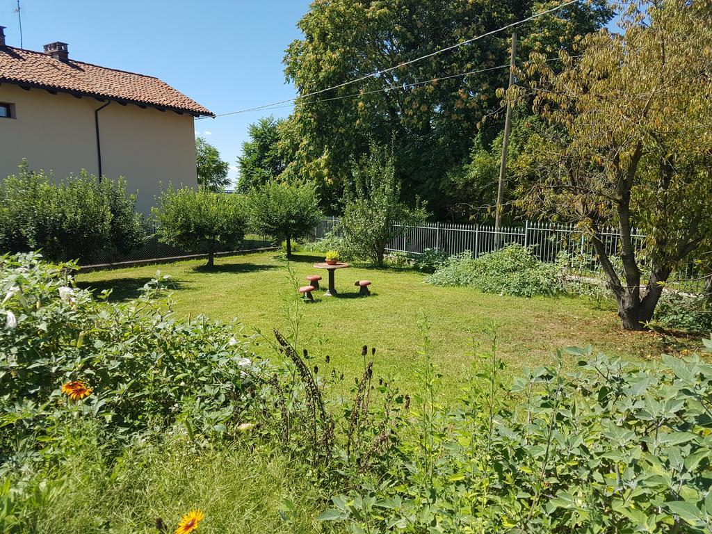 La Crota B&B Асті Екстер'єр фото