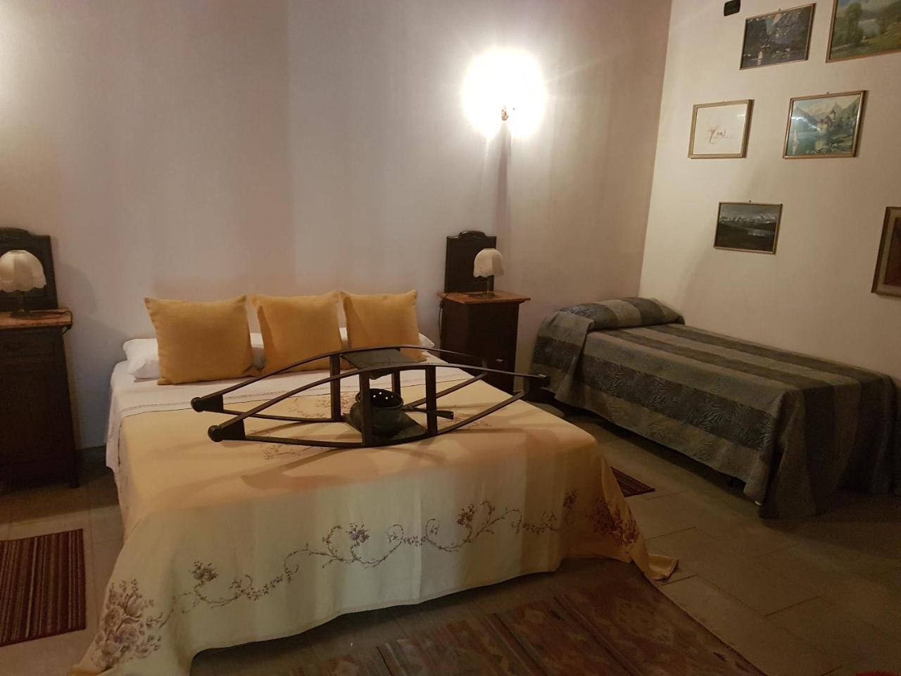 La Crota B&B Асті Екстер'єр фото
